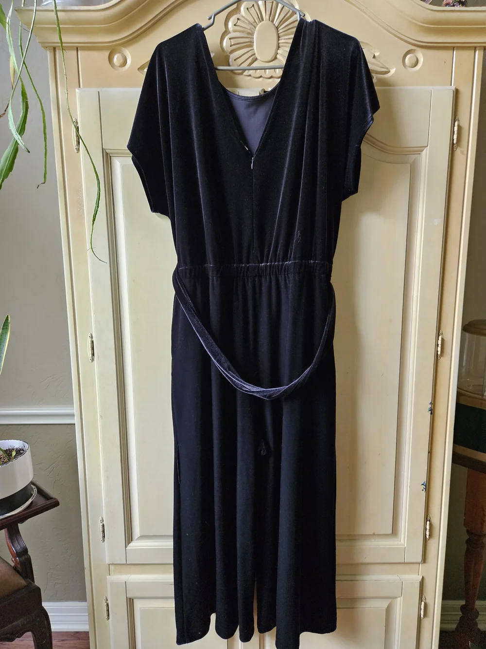 Black Velvet Wide-Leg Jumpsuit - Picture 3 of 7